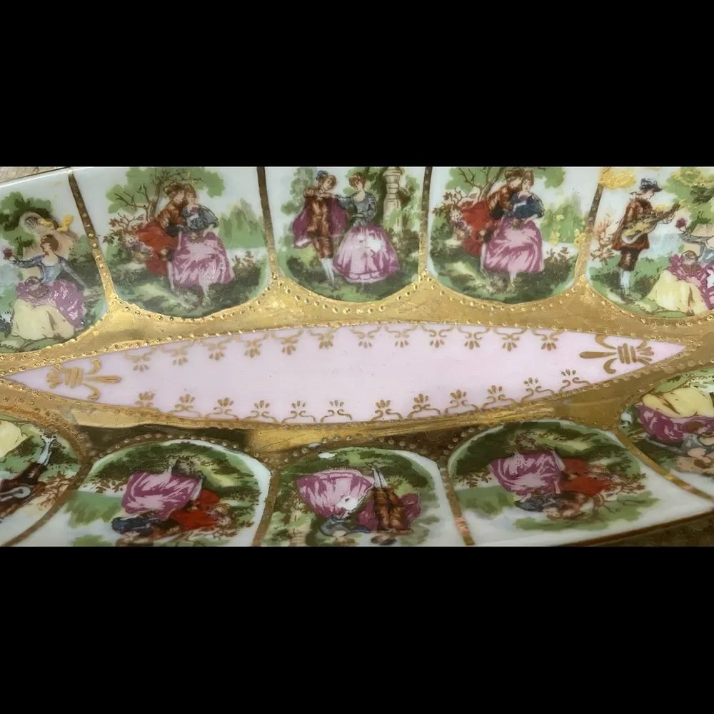 Vintage Royal Vienna courting couple Oval Vanity Dish